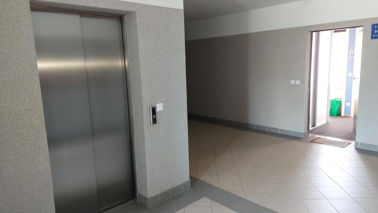 Apartman Ella Lägenhet Zagreb Exteriör bild