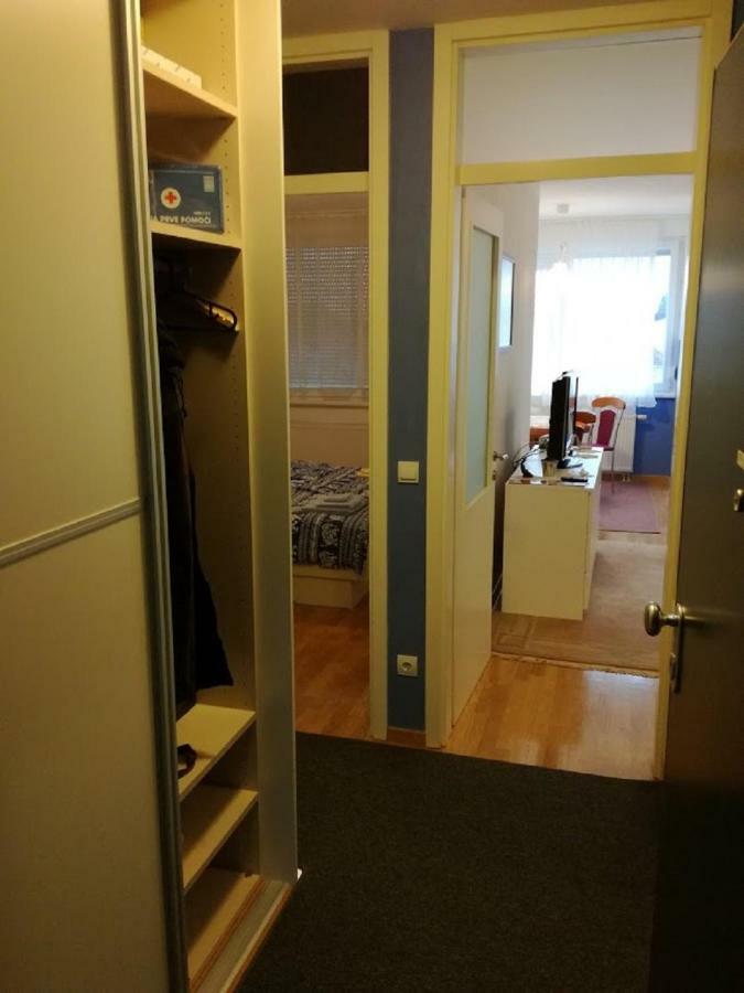 Apartman Ella Lägenhet Zagreb Exteriör bild