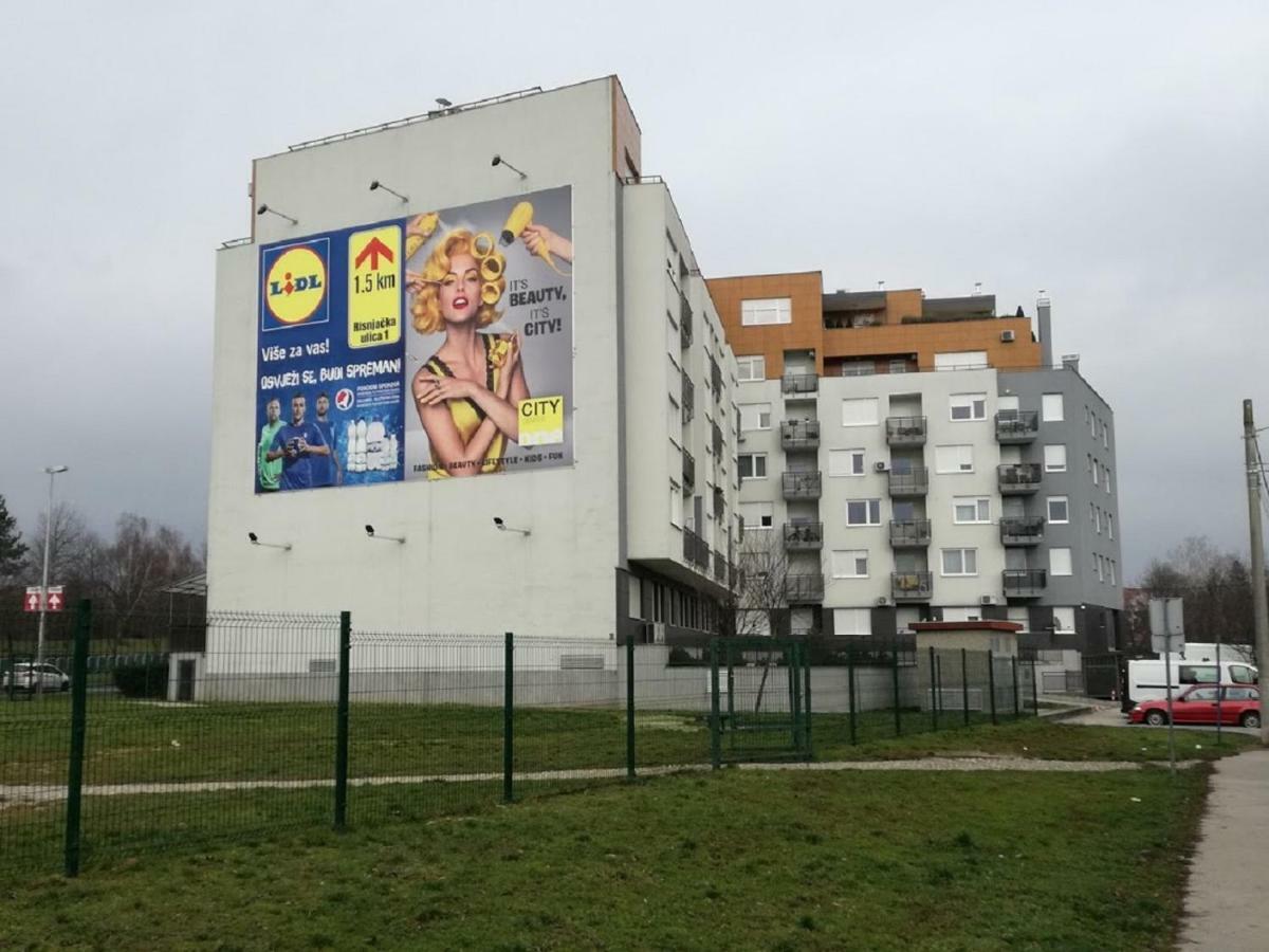 Apartman Ella Lägenhet Zagreb Exteriör bild